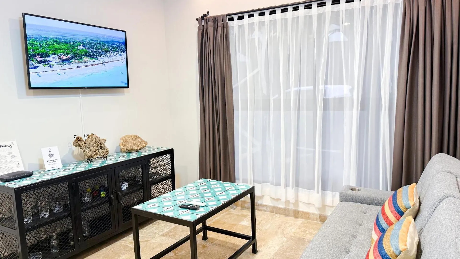 1 Bedroom Apartment In Aldea Zama King Bed Wifi Elle 01 Tulum 0*,  Mexico